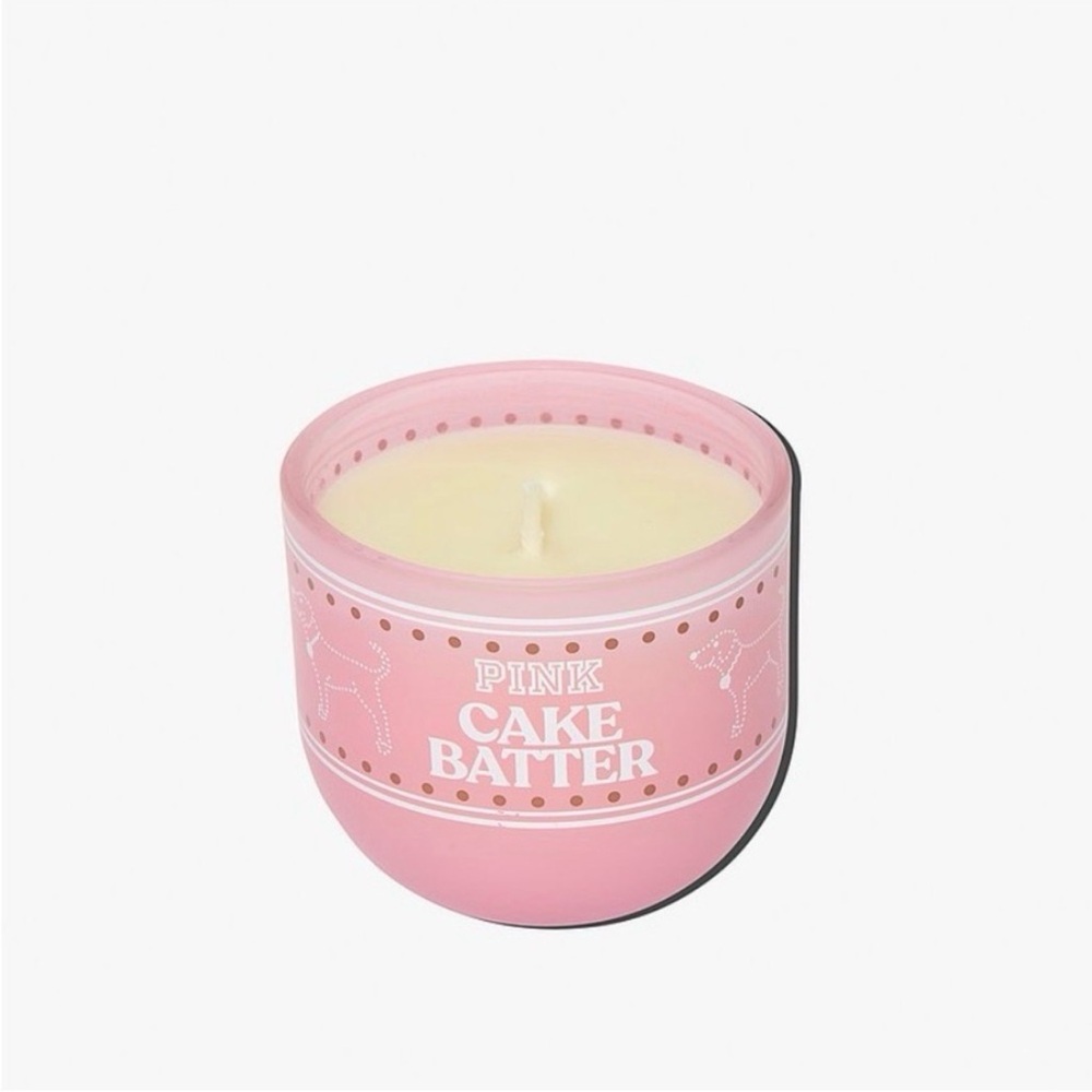 Victoria's Secret NIB Limited-Edition Cake Batter Candle - Picture 2 of 2
